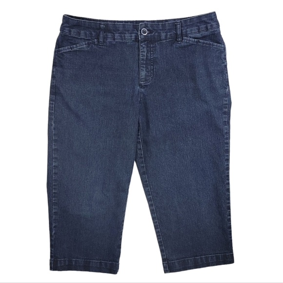 St. John's Bay Capri Women's Dark Wash Blue Denim Jeans Size 10 - Picture 1 of 12